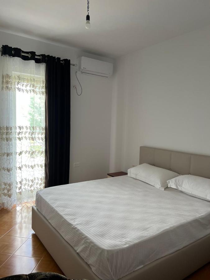 Rooms For Rent Habipi Vlorë Exteriér fotografie
